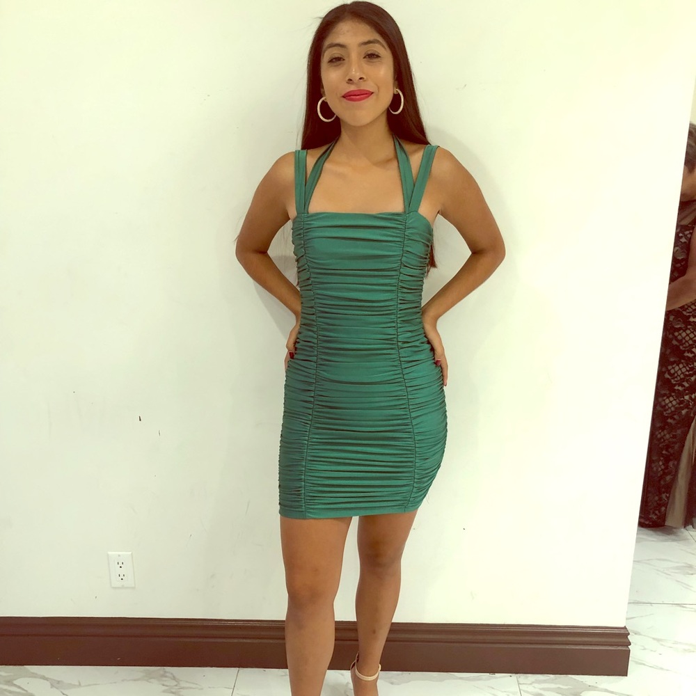 Green-olive mini dress.